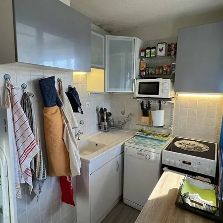 Confortable T2 Au Cap D'agde Avec Wifi Et Parking, Animaux Acceptes - Fr-1-749-103 Apartment Agde